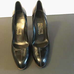 SALFATORE FARRAGAMO  HEELS